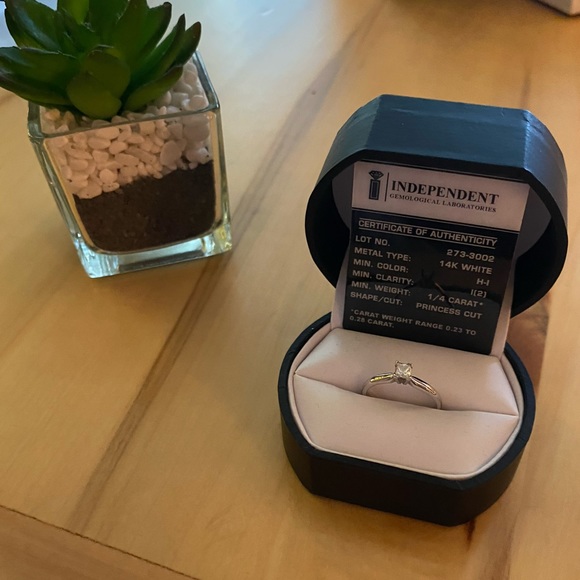 PRINCESS CUT SOLITAIRE DIAMOND 14K WHITE GOLD SIZE 6 RING 1/4 CARAT H-I … - Picture 9 of 12